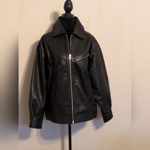 NWT Quince True Black 100% Leather Zip-Up Oversize Bomber Jacket Size Small